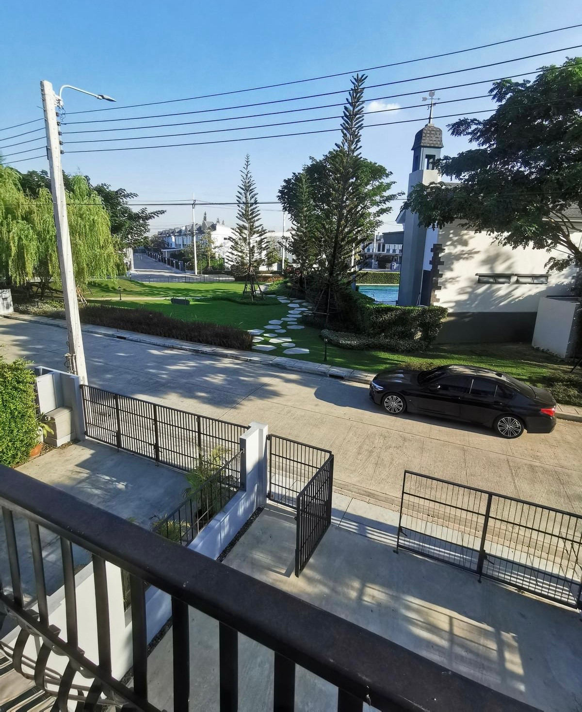 ให้เช่าทาวน์โฮมสมุทรปราการ สำโรง : ให้เช่าทาวน์โฮม Indy ศรีนครินทร์-แพรกษา ใกล้รถไฟฟ้า BTS ศรีนครินทร์ และใกล้โรบินสัน สมุทรปราการ