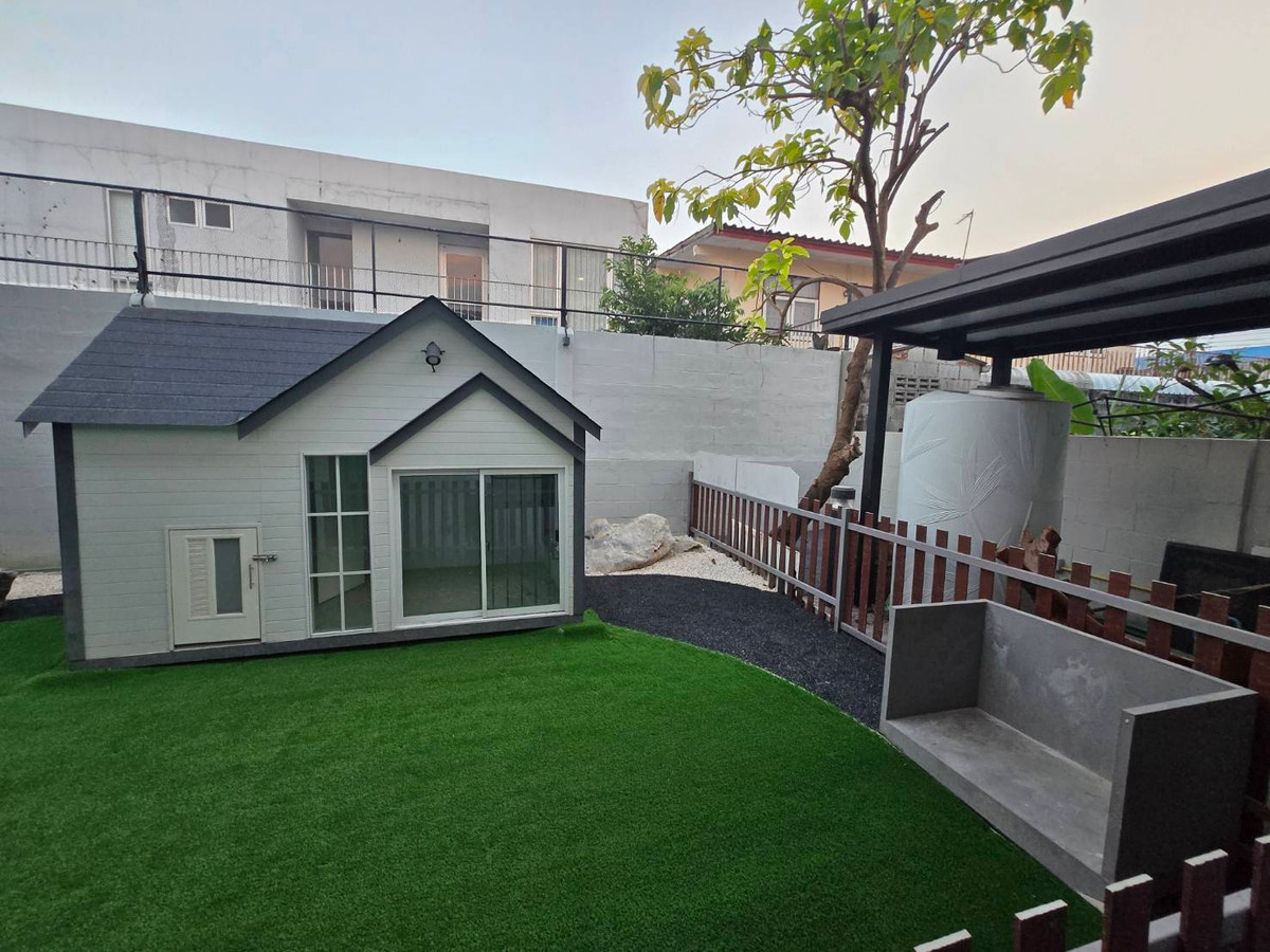 ให้เช่าบ้านโชคชัย4 ลาดพร้าว71 : บ้านเดี่ยว 2 ชั้น รีโนเวทใหม่ สไตล์โมเดิร์น ทำลเดี ให้เช่า ย่านลาดพร้าว-โชคชัย4 ใกล้โรงพยาบาลเปาโล โชคชัย 4 เพียง 2 กม.