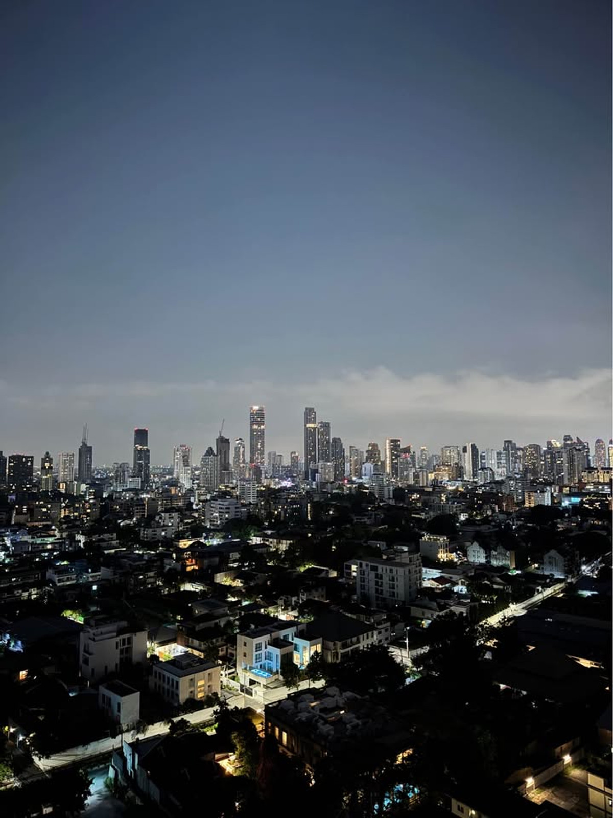 ให้เช่าคอนโดสุขุมวิท อโศก ทองหล่อ : #E340🎉020469 ให้เช่าคอนโด Supalai Place Condominium Sukhumvit 39