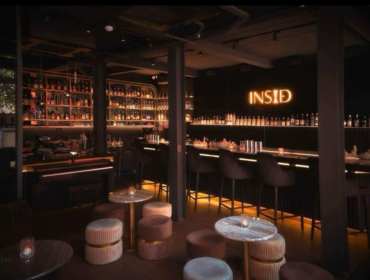 For RentRetail SpaceSathorn, Narathiwat : Restuarant in Narathiwat Soi 4 for lease 240sqm  90,000 per month