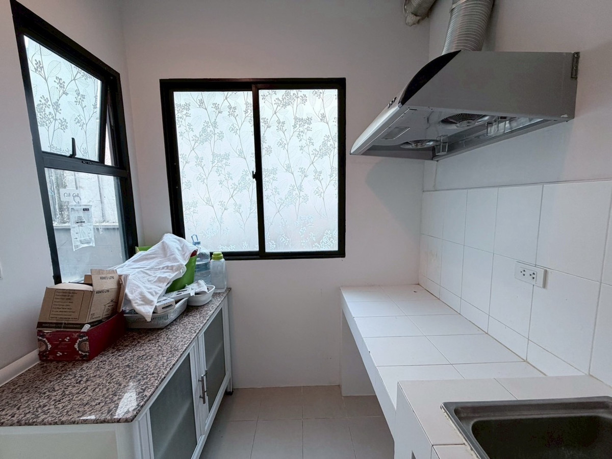 ให้เช่าทาวน์โฮมราษฎร์บูรณะ สุขสวัสดิ์ : 🏡 ปล่อยเช่าทาวน์โฮม 3 ชั้น | บ้านกลางเมือง สุขสวัสดิ์ ใกล้แยกพระประแดง
ทำเลดีมาก ติดถนนใหญ่ ใกล้ห้าง รถไฟฟ้ากำลังมา!