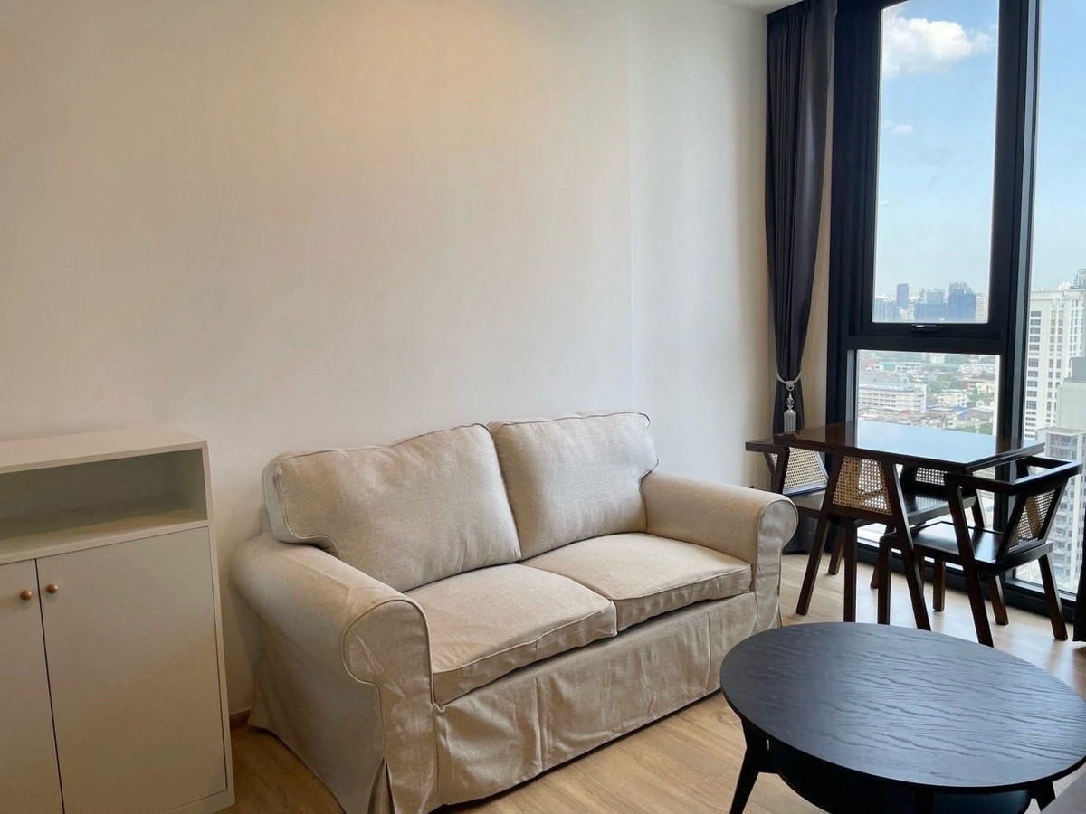 ให้เช่าคอนโดสะพานควาย จตุจักร : 📍โครงการ : เดอะ ไลน์ พหลโยธิน - ประดิพัทธ์
🚝 ใกล้ : BTS สถานีสะพานควาย 600 เมตร
💵 ราคาเช่า : 21,000 บาท / เดือน