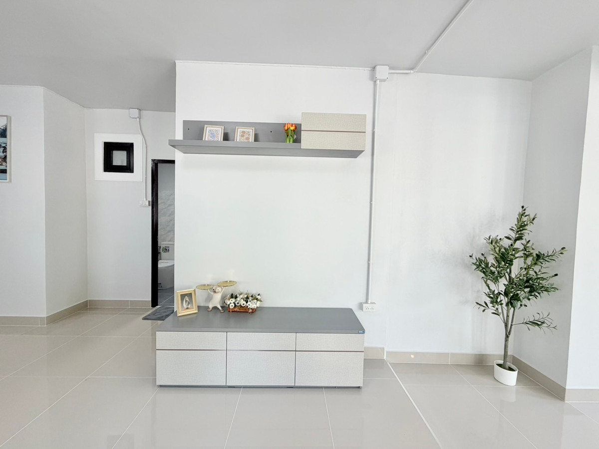 ขายนนทบุรี บางใหญ่ บางบัวทอง : ขายบ้านแฝด พฤกษา 14A หลังมุมติดสวน 53.3 ตร.ว. 5 นอน ครัวกว้าง ฟรีโอน