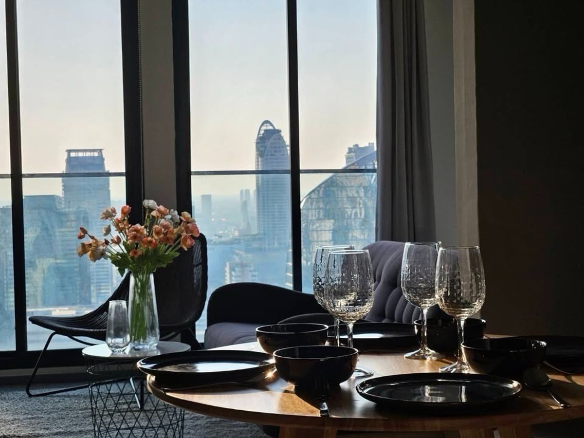 For RentCondoWitthayu, Chidlom, Langsuan, Ploenchit : 🔥Rent at Noble Ploenchit 🔥1BR 1BR 🔥40,000🔥45sqm 🔥Floor41