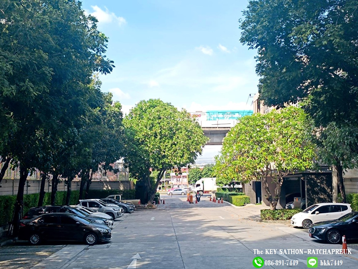 For RentCondoThaphra, Talat Phlu, Wutthakat : ✅✅ Condo for rent: The Key Sathorn-Ratchapruek. Wutthakat Skytrain Station (BTS)