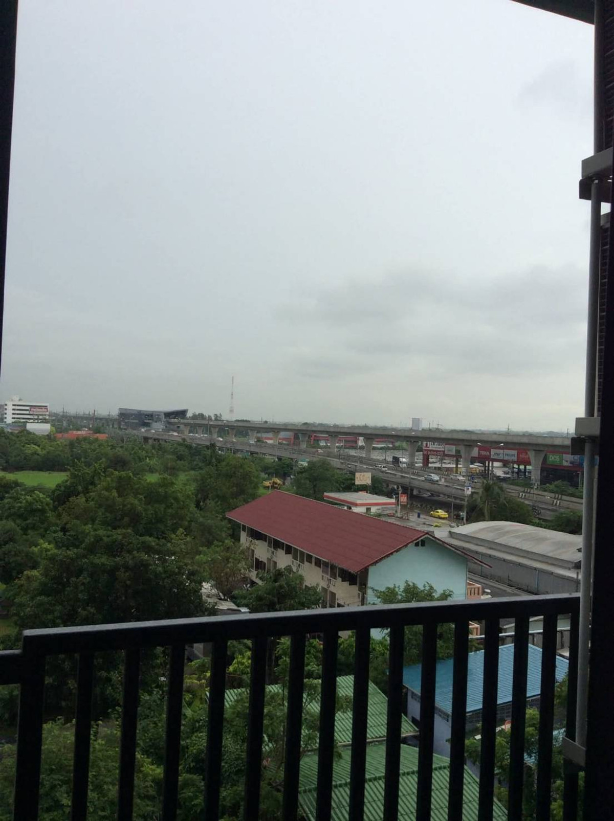 ให้เช่าคอนโดมีนบุรี-ร่มเกล้า : คอนโดให้เช่า 𝗧𝗛𝗘 𝗢𝗥𝗜𝗚𝗜𝗡 𝗥𝗔𝗠 𝟮𝟬𝟵 𝗜𝗡𝗧𝗘𝗥𝗖𝗛𝗔𝗡𝗚𝗘 1 bedroom plus 31 ตร.ม. ทำเลดี วิวพระอาทิตย์ขึ้น