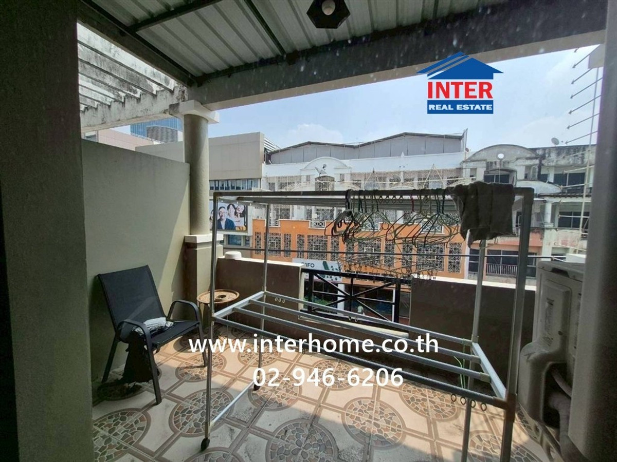 ขายอาคารพาณิชย์นวมินทร์ รามอินทรา : อาคารพาณิชย์ 4.5 ชั้น 18 ตร.ว. อาคารพาณิชย์ ใกล้โรงพยาบาลสินแพทย์ รามอินทรา ซอยรามอินทรา52/1 ถนนรามอินทรา ถนนนวมินทร์ เขตบึงกุ่ม กรุงเทพมหานคร