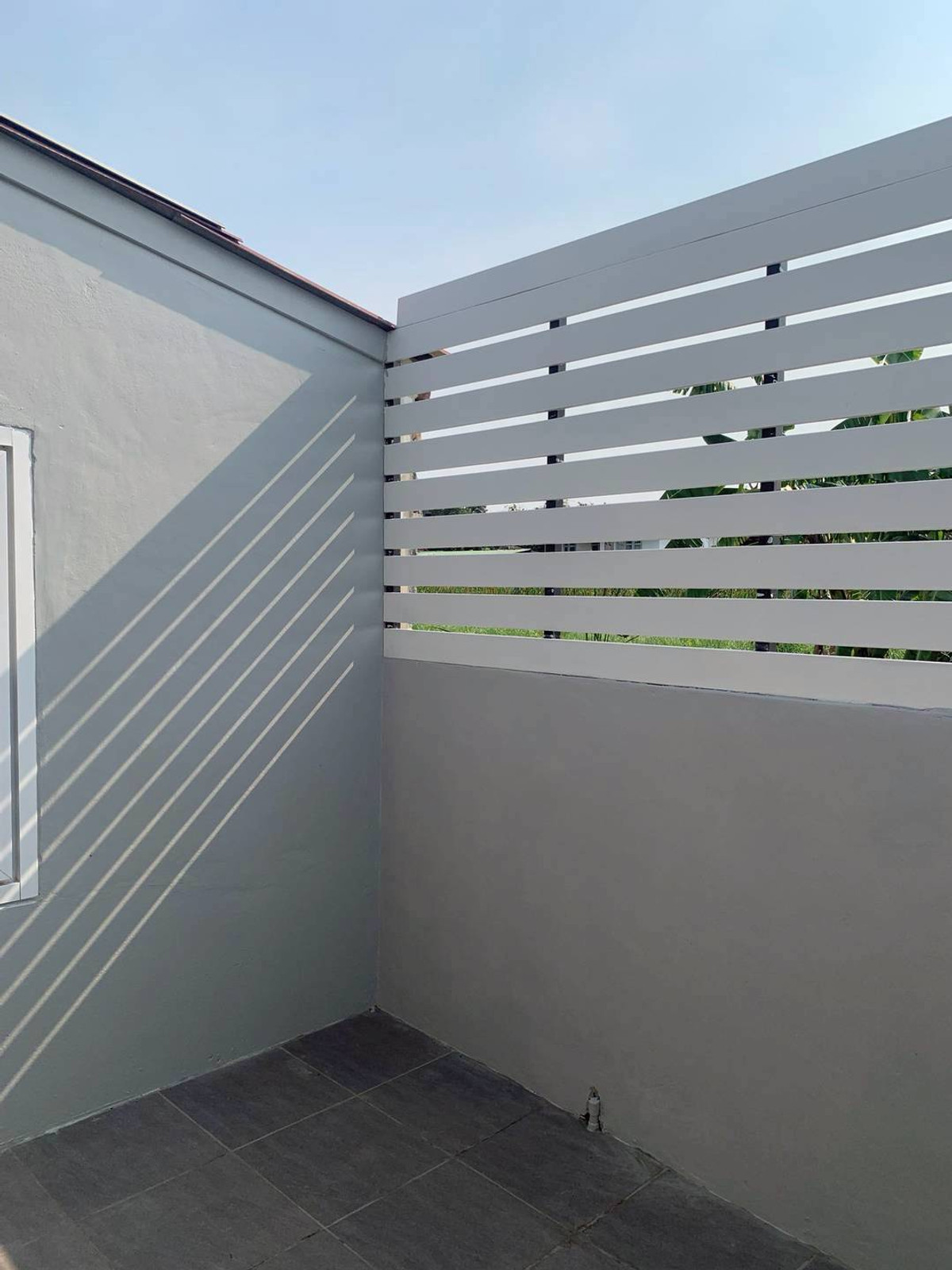 For SaleHouseMin Buri, Romklao : 1-story twin house for sale, area 33 sq m., Chuan Chuen Village, Soi Chuan Chuen 13, Ramkhamhaeng Road 102, Saphan Sung, near Ramkhamhaeng University, NIDA, Top Supermarket, Golden. Place, Sammakorn Place The Mall Bangkapi