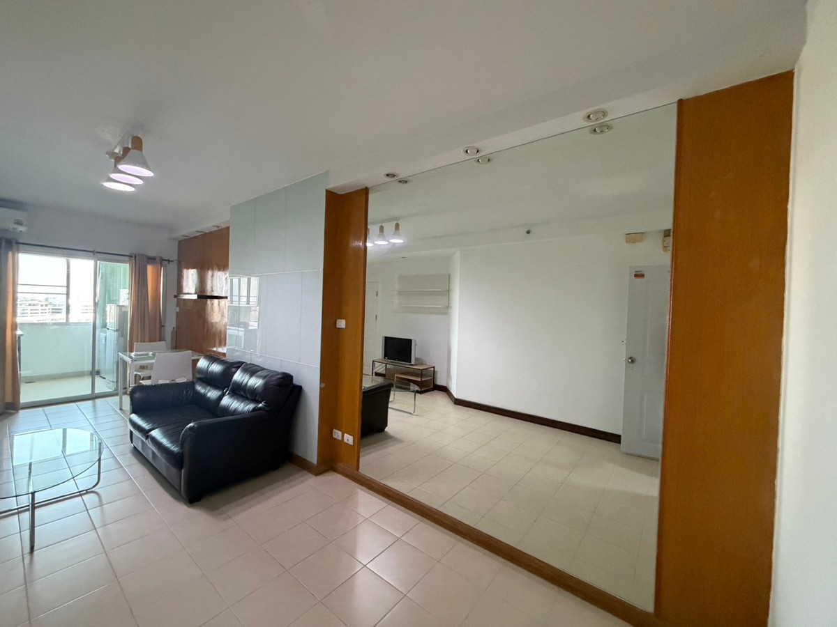 For RentCondoPattanakan, Srinakarin : Condo for rent, Supalai Park Srinakarin, 1 bedroom, beautiful decoration, fully furnished, ready to move in.