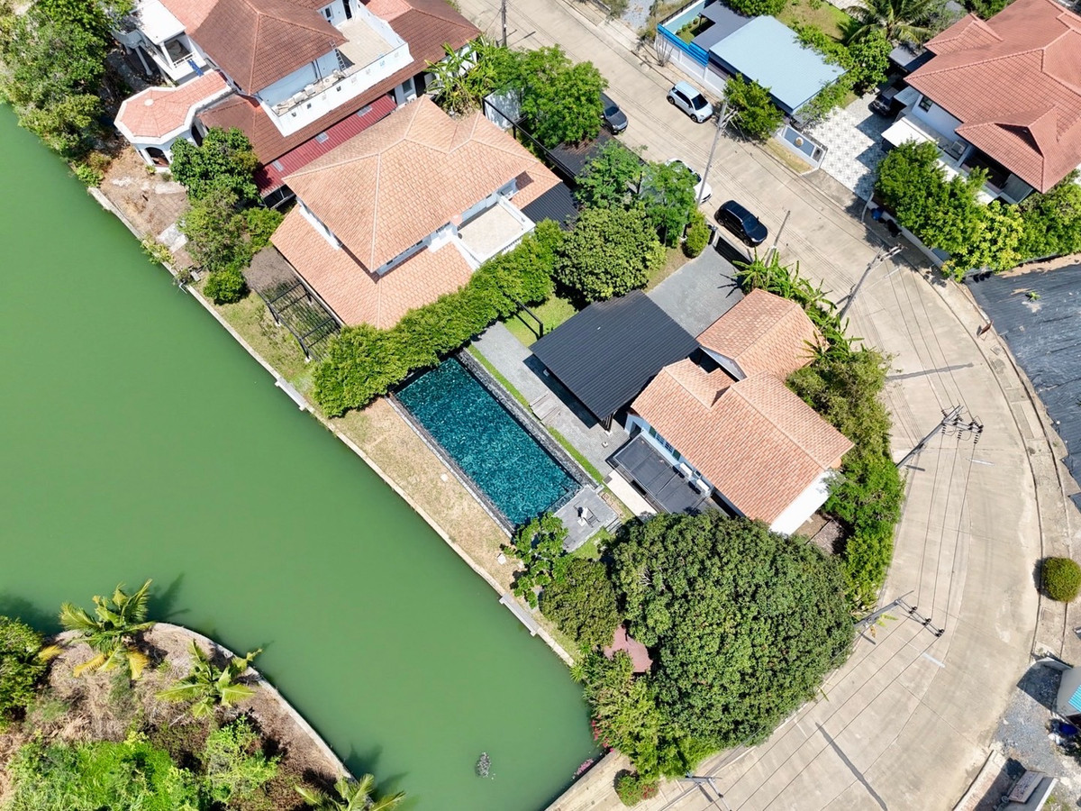 ขายบ้านพุทธมณฑล ศาลายา : 🏡 ขาย บ้านเดี่ยว 2 หลัง บนที่ดิน 365 ตร.ว. ติดทะเลสาบ วิวเชื่อมแม่น้ำท่าจีน | กฤษดา มานีน่า 27 ศาลายา พร้อมสระว่ายน้ำส่วนตัว