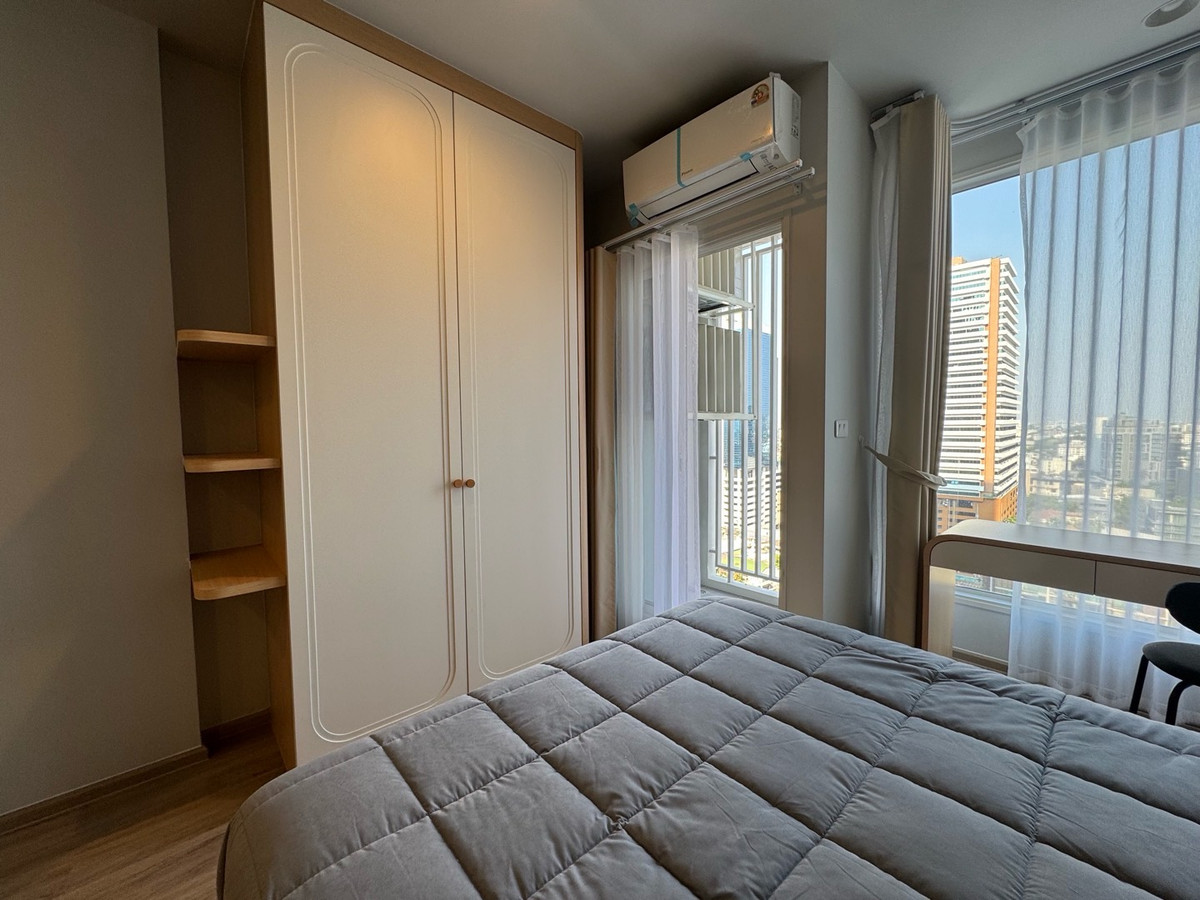 For RentCondoSukhumvit, Asoke, Thonglor : 🔥 Live in Thonglor with style — without overpaying 🔥 Culture Thonglor — prime location 🛏️1Bed 32sq.m. 28k/m
📞Phat 064-642-8664
📞Nui 094-624-2014