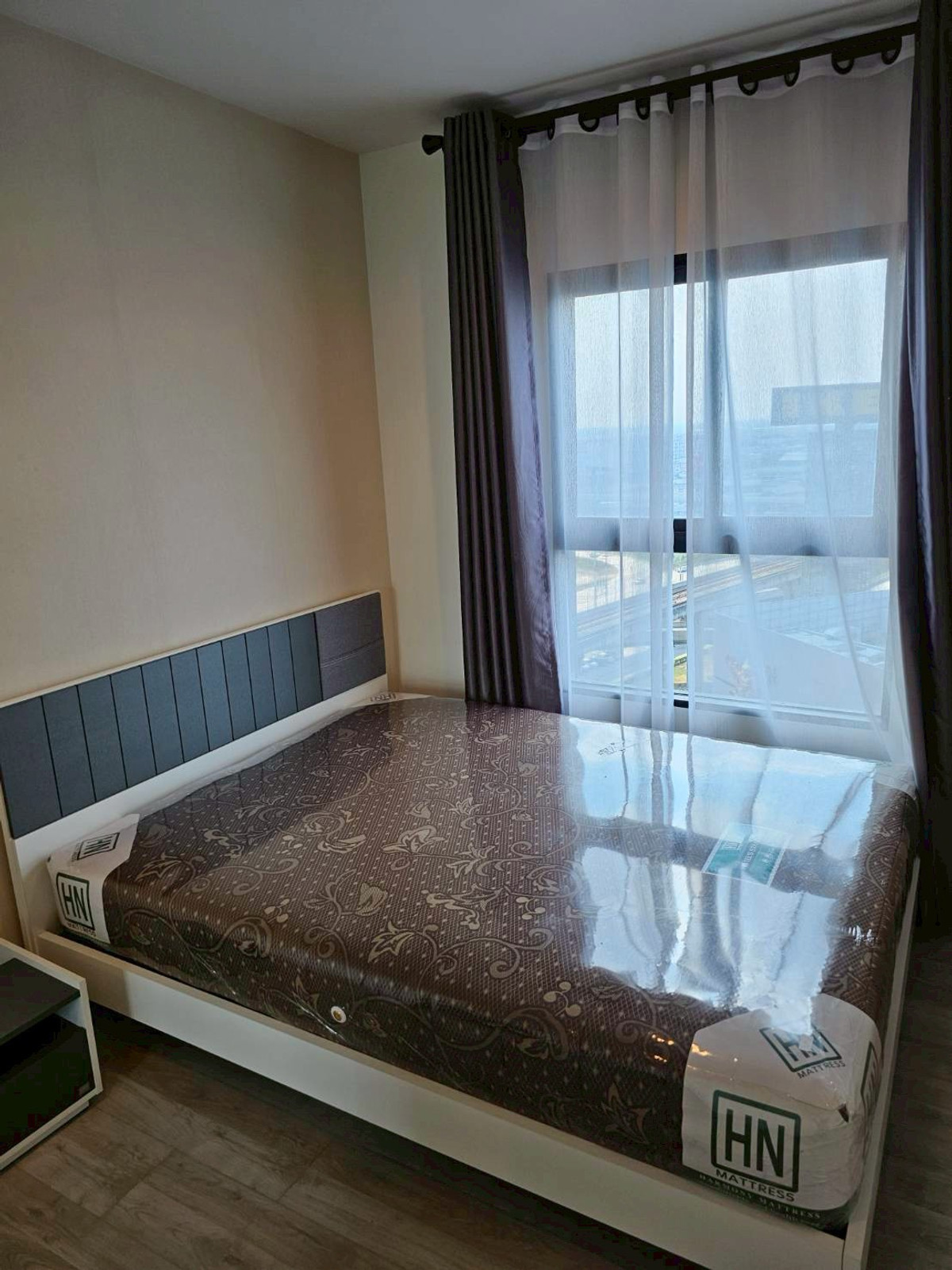 ขายคอนโดนนทบุรี บางใหญ่ บางบัวทอง : 95500 - ขายถูกกว่าราคาประเมิน พลัมคอนโด เซ็นทรัลสเตชัน เฟส2 ตึกB หน้าสุด สะดวกเดินไปห้างเซ็นทรัลเวสเกตได้เลย ใกล้ MRT บางใหญ่ ใกล้ทางด่วนมอเตอร์เวย์ M81 ต.เสาธงหิน อ.บางใหญ่ นนทบุรี