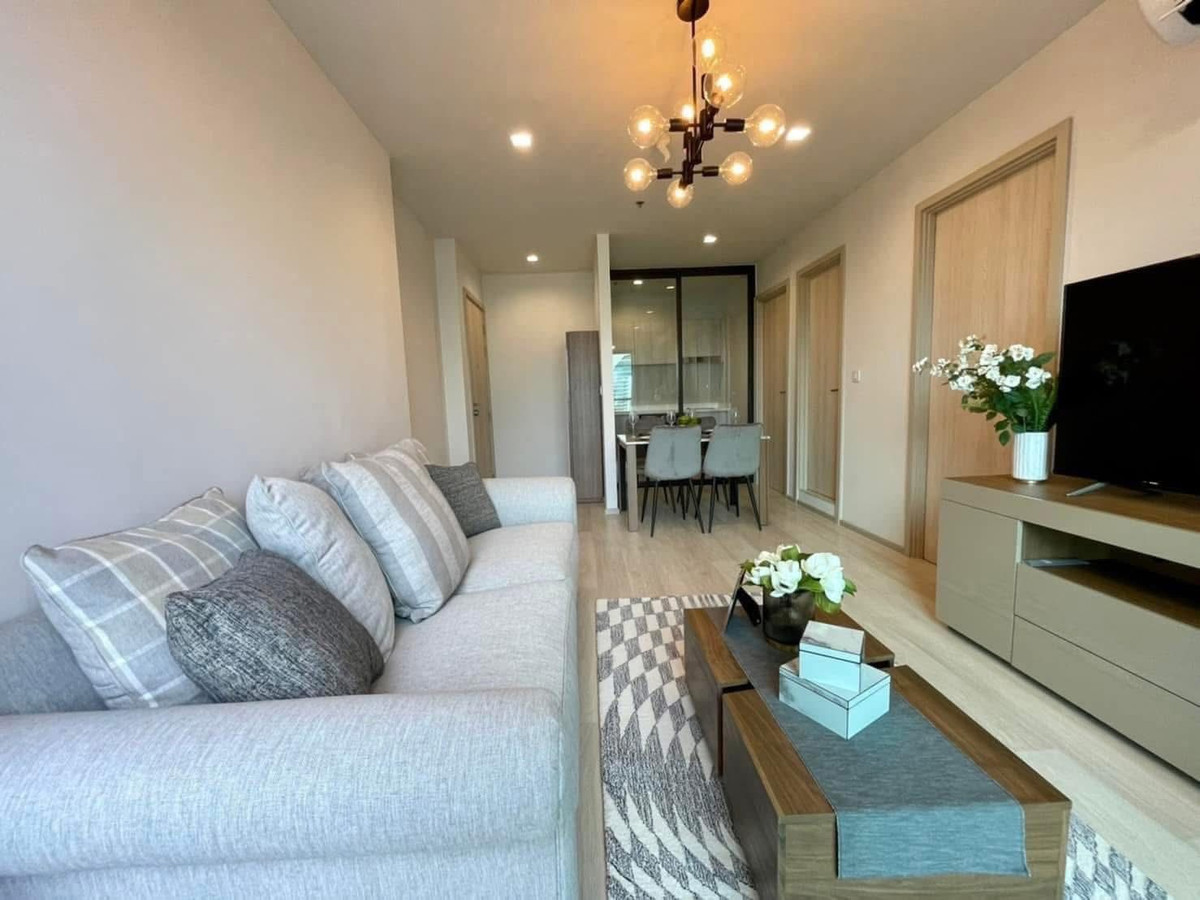 For RentCondoWitthayu, Chidlom, Langsuan, Ploenchit : ⭐️ Life One Wireless ⭐️ 2 Bed 2 Bath, luxury room, fully decorated. There is complete furniture ready to move in.