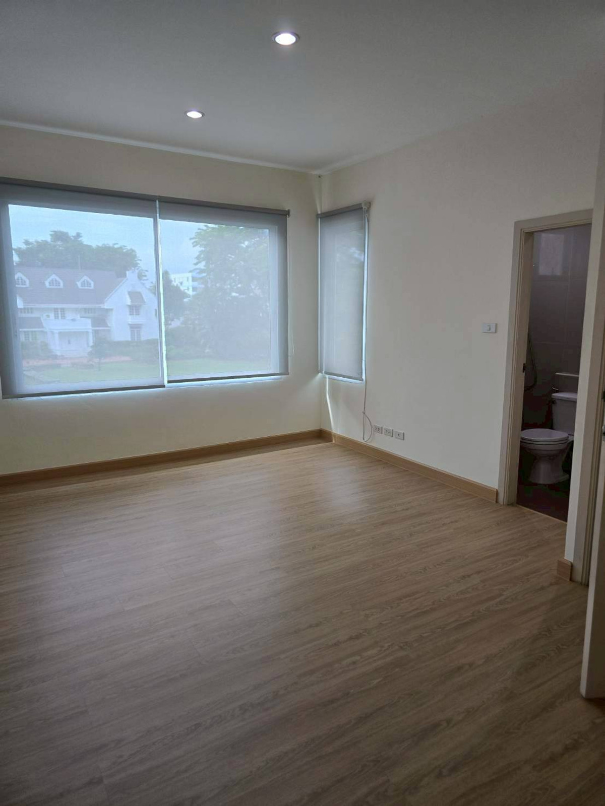 ให้เช่าทาวน์โฮมโชคชัย4 ลาดพร้าว71 : 💥CP-10581💥ว่าง ให้ เช่า  ทาวน์โฮม 3 ชั้น โครงการ ฟีล ลาดพร้าว 71👉แอดไลน์ @goodcondo