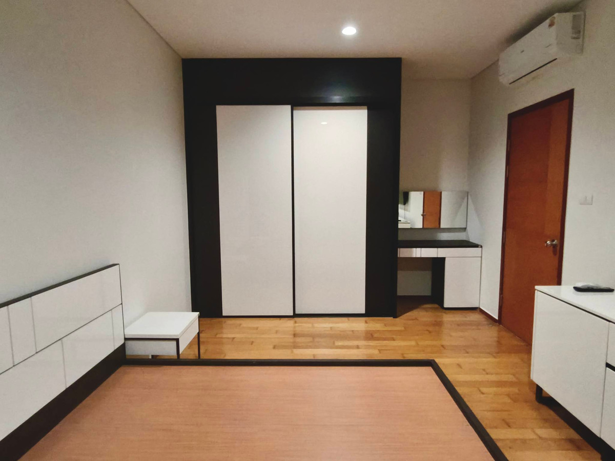 ขายคอนโดวงเวียนใหญ่ เจริญนคร : 🏠✨ วิลล่า สาทร (Villa Sathorn) | ขายคอนโด 1 ห้องนอน (HBH-ST-247)