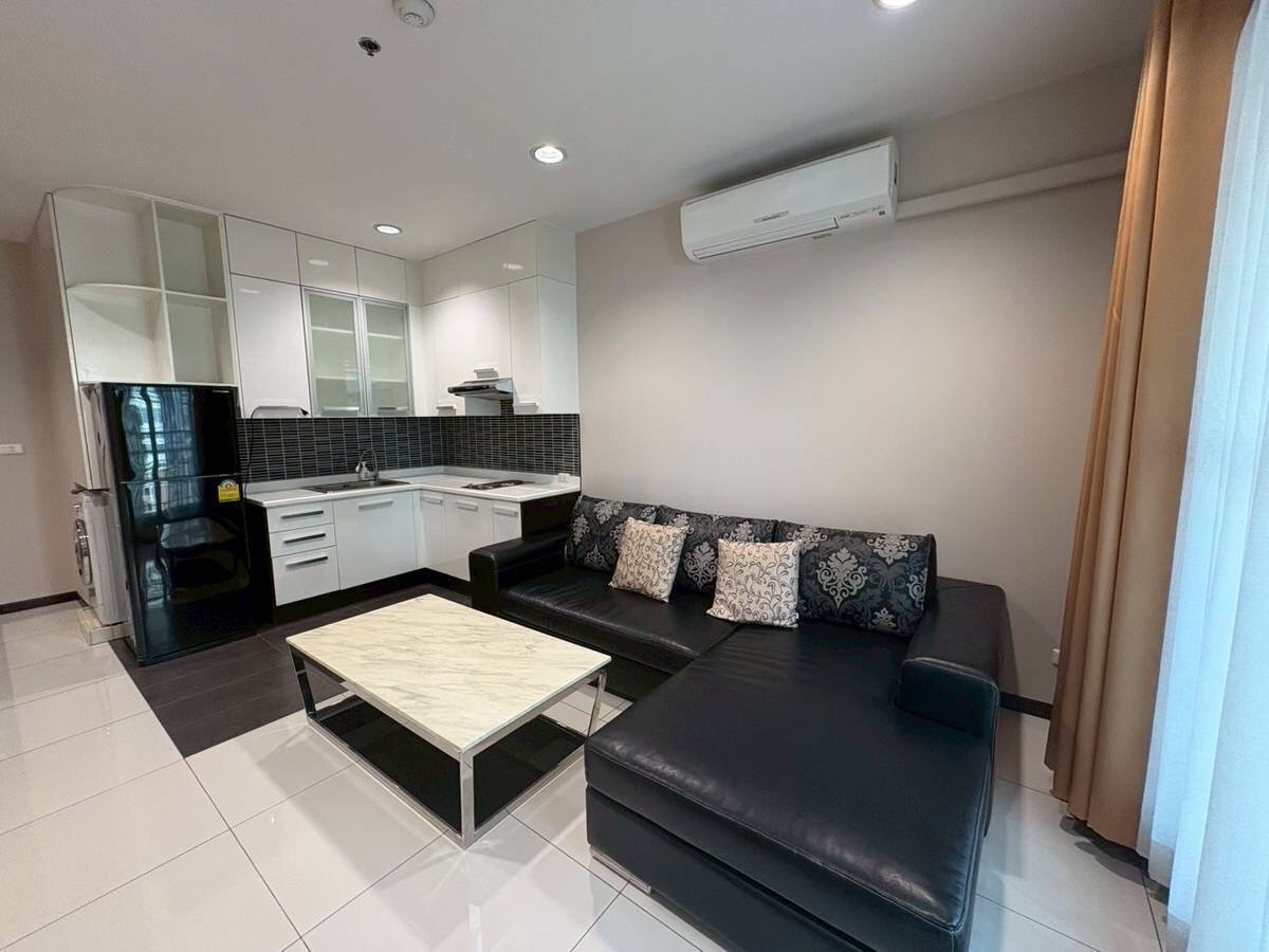 ขายคอนโดราชเทวี พญาไท : ขาย ด่วน The Address siam 1ห้องนอน 1ห้องน้ำ Size ใหญ่ 59ตารางเมตร