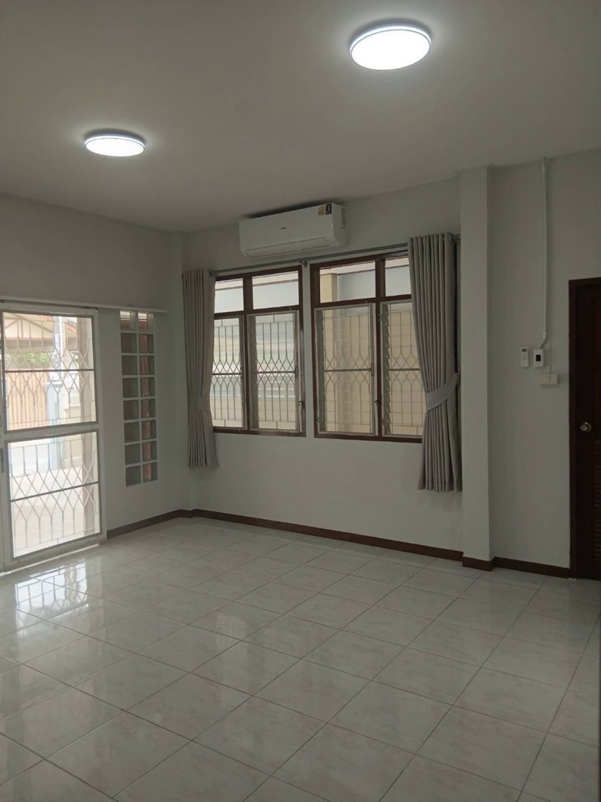 For RentHouseNawamin, Ramindra : 🏡✨ Single house for rent Nawamin 81 | 3 bedrooms | only 17,000 baht/month ✨🍀