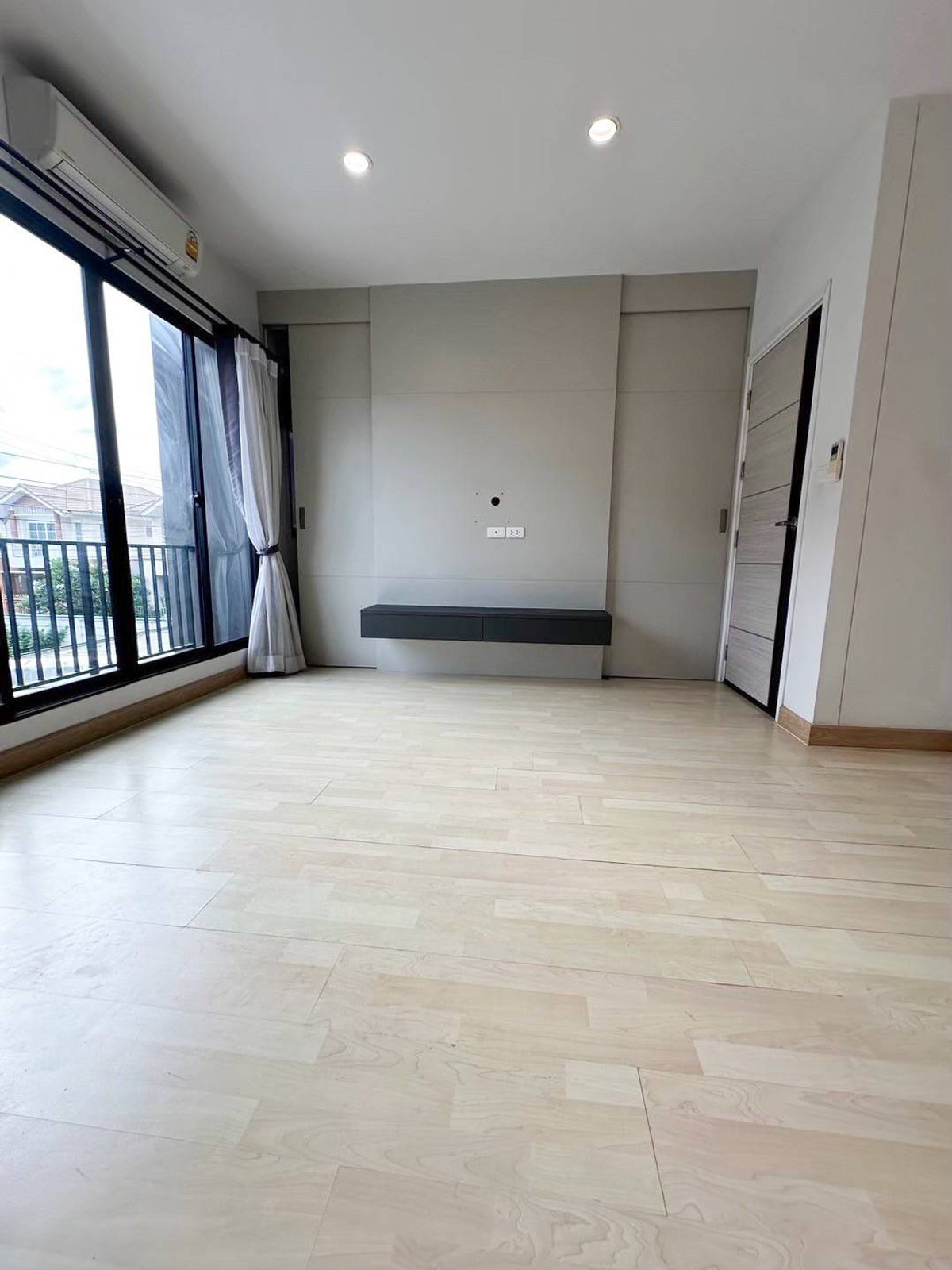 ให้เช่าทาวน์โฮมบางแค เพชรเกษม : 📢 ให้เช่าทาวน์โฮม 3 ชั้น The Connect ซ.เพชรเกษม 48