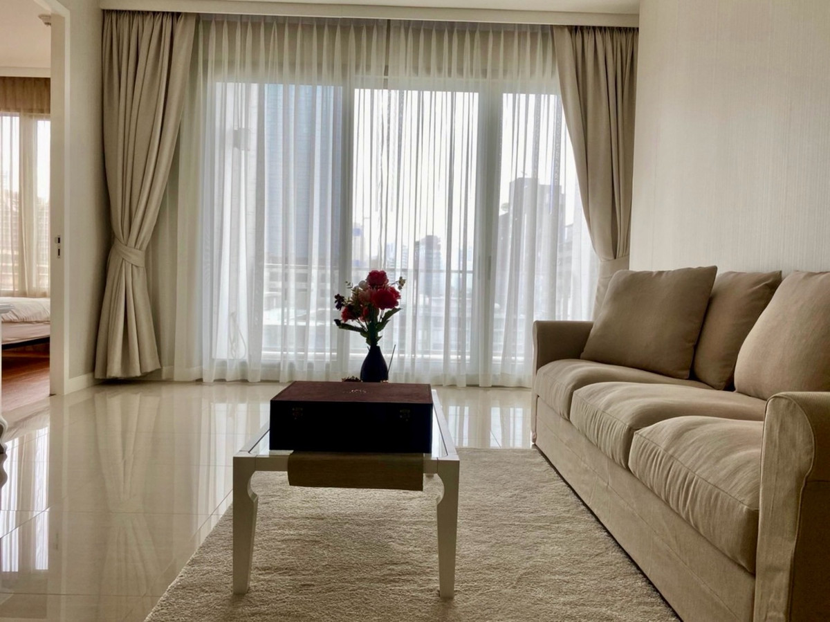 CondoWitthayu, Chidlom, Langsuan, Ploenchit : Spacious 2 Bedroom Luxury Condo in Ratchadamri Near Lumpini Park Ideal for Investment and High Rental Demand