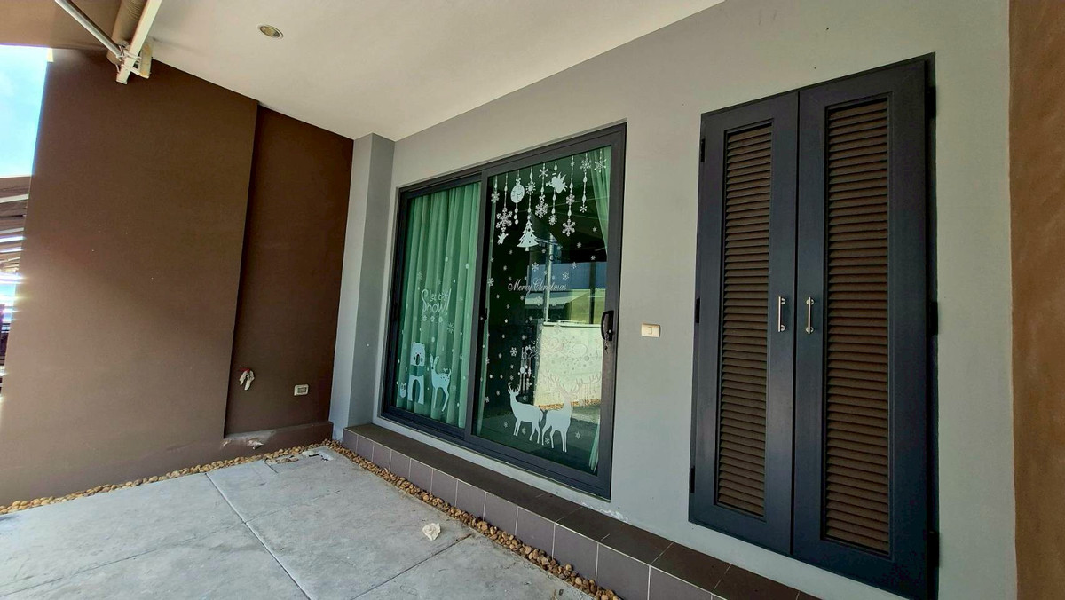 For SaleTownhomeRathburana, Suksawat : Urgent sale, 3-story townhome, decorated and ready to move in. village in the middle of the city Sathorn-Suksawat (AP Project) Soi Suksawat 39