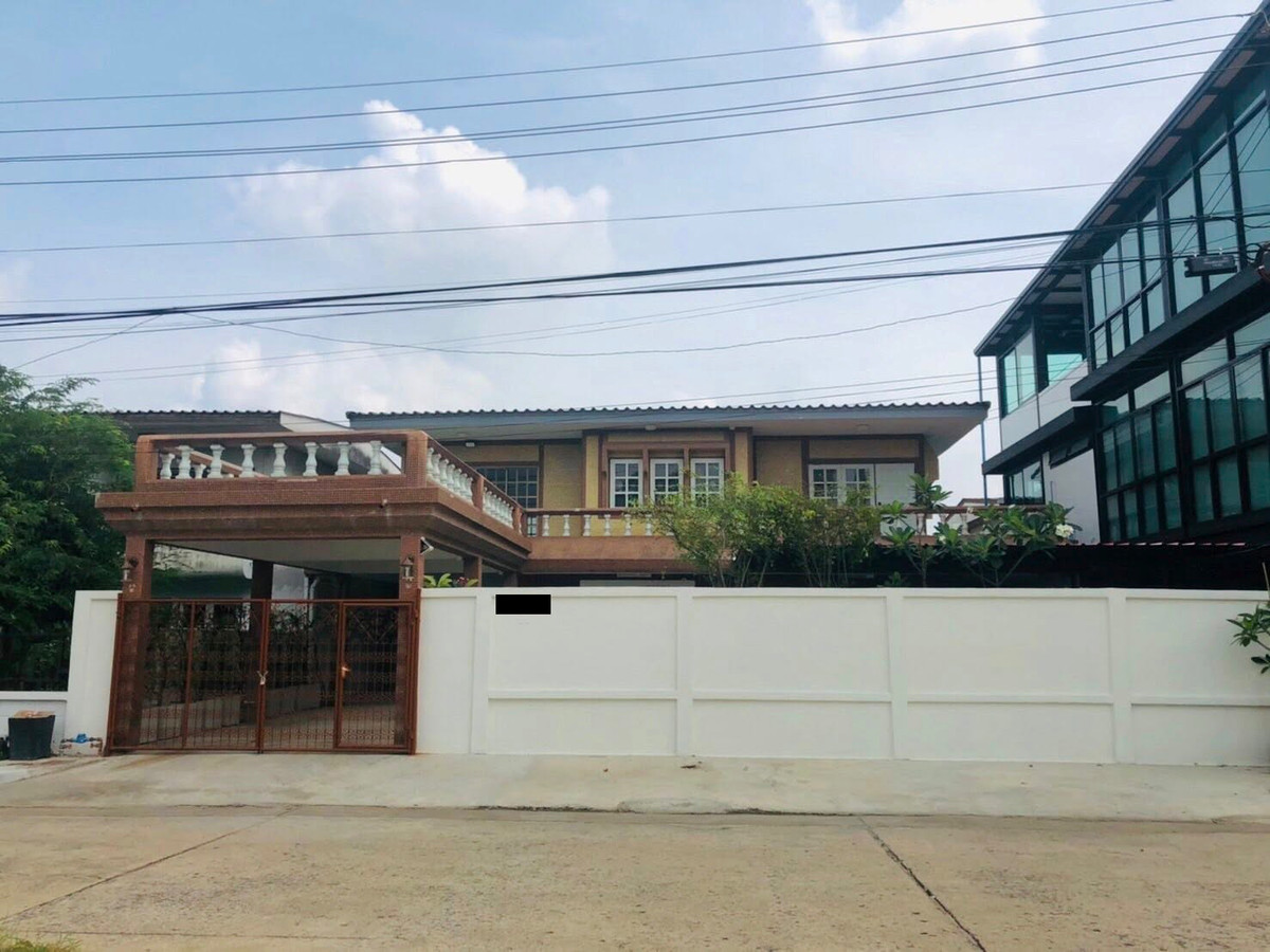 ให้เช่าบ้านเลียบทางด่วนรามอินทรา : ให้เช่า/ขาย 70ตรว 4นอน3น้ำ บ้านเดี่ยว 2 ชั้น เสนานิเวศน์ เกษตรนวมินทร์ เลียบทางด่วน เอกมัย รามอินทรา