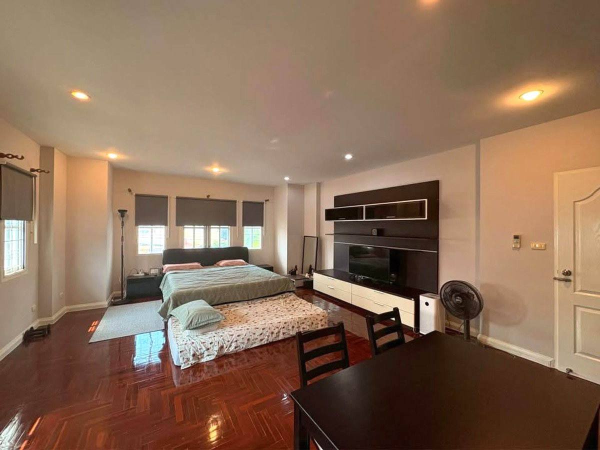 For RentHouseMin Buri, Romklao : Perfect Place Ramkhamhaeng 164