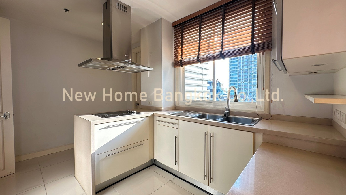 For RentCondoSathorn, Narathiwat : Luxury Condo for Rent – Sathorn | 250 sqm Corner Unit