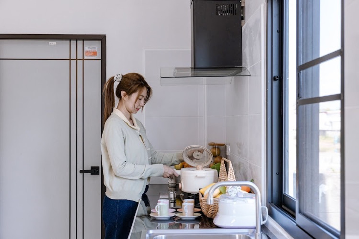 ขายบ้านเชียงราย : ✈️ ด่วน! ขายบ้านเดี่ยวพร้อมอยู่เชียงราย (โซนบ้านดู่) ดีไซน์มินิมอล พื้นที่กว้าง 88.6 ตร.ว. ใกล้สนามบินแม่ฟ้าหลวงเพียง 5 นาที! 🏡