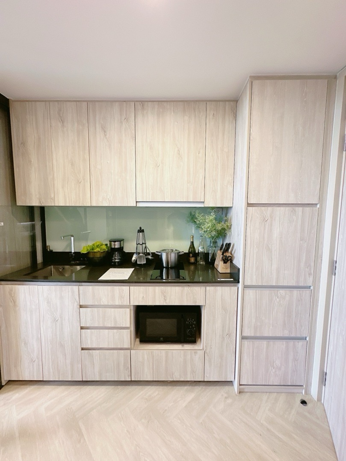 ขายคอนโดพระราม 9 เพชรบุรีตัดใหม่ RCA : 𝐋𝐀𝐍𝐃𝐌𝐀𝐑𝐊 𝐑𝐀𝐌𝐀𝟗 ผ่อนสบายๆ 𝟗,𝟗𝟎𝟎/เดือน 𝐅𝐫𝐞𝐞 เงินดาวน์ ทุกค่าใช่จ่าย ห้องหลุดด มือ1 