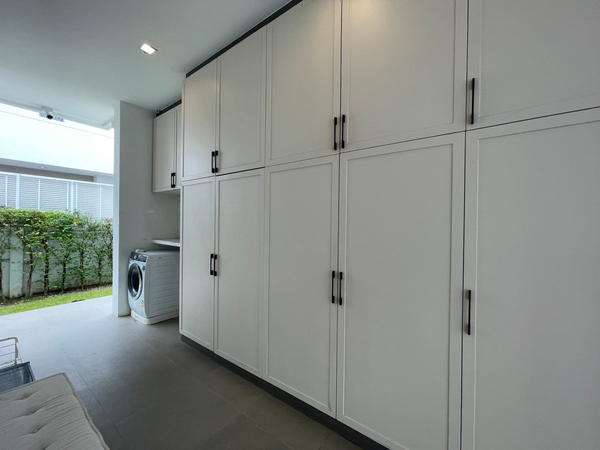 For RentHouseEakachai, Bang Bon : The Pavilla (Private Residences) Bangbon 3 Luxury House for Rent 4 Bedrooms 485 Sq.m. Please call: 062-496-6454