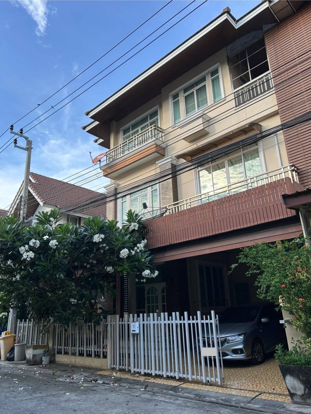 For SaleTownhomeOnnut, Udomsuk : For Sale Townhouse/Townhome  , Baan Fahluang Ville sukhumvit , Bang Chak , Phra Khanong , Bangkok , CX-150582