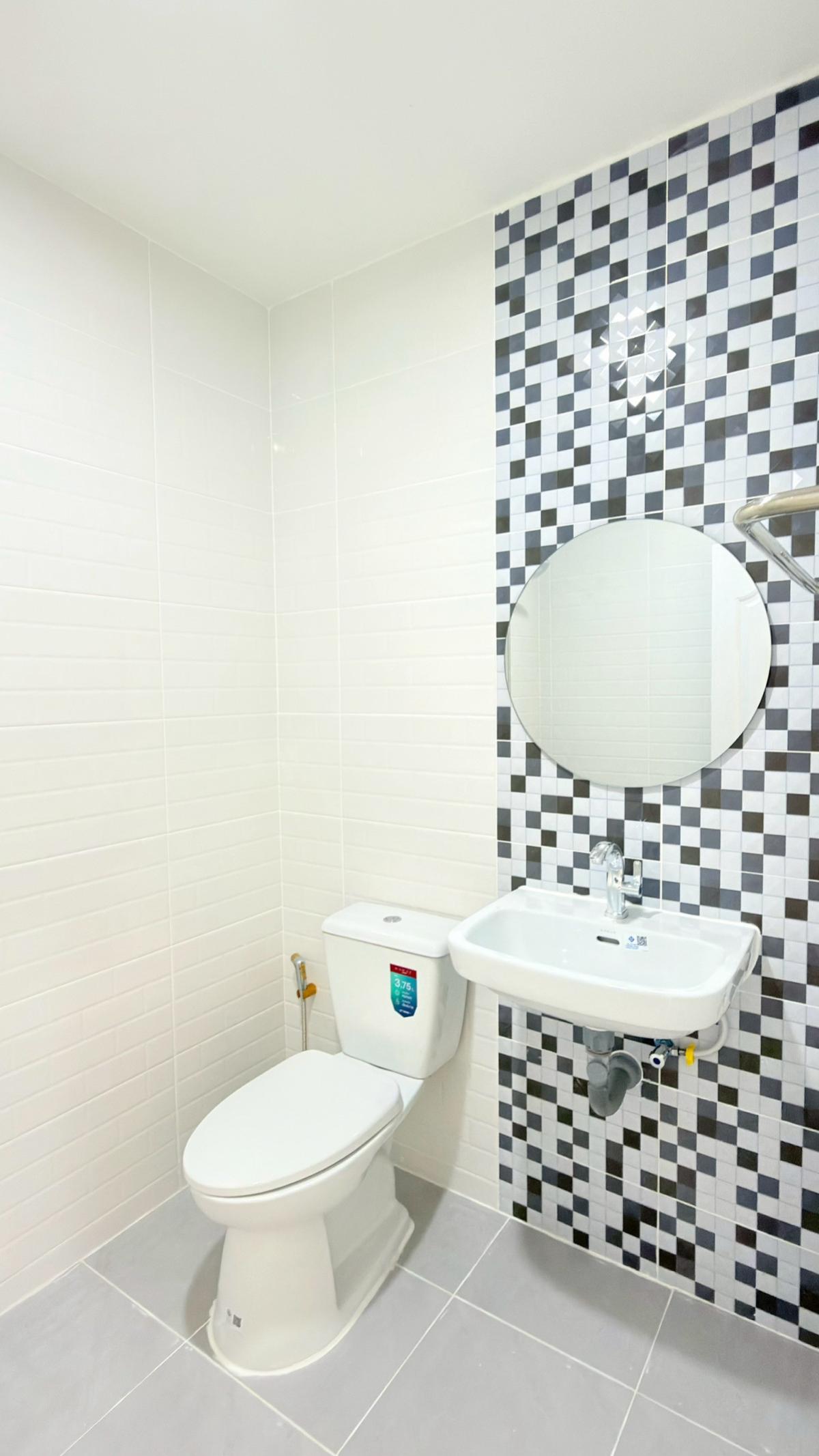 For SaleTownhomePathum Thani,Rangsit, Thammasat : For Sale Townhouse/Townhome  , Lully Ville Lumlukka Khlong 3 , newly renovated , Lat Sawai , Lam Luk Ka , Pathum Thani , CX-150392