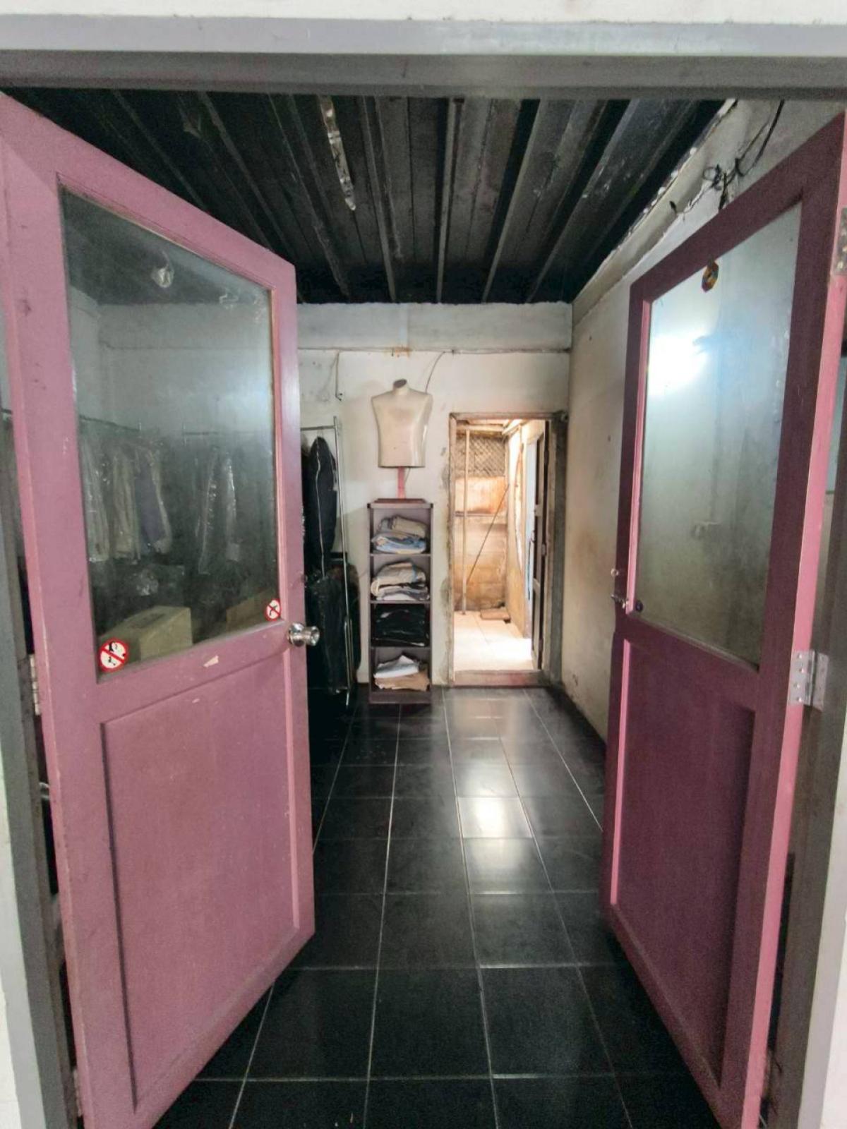 ขายทาวน์โฮมโชคชัย4 ลาดพร้าว71 : ขาย ทาวน์ เฮ้าส์ ลาดพร้าว 41 แยก 6  แขวงจันทรเกษม เขต จตุจักร กรุงเทพ CX-148904