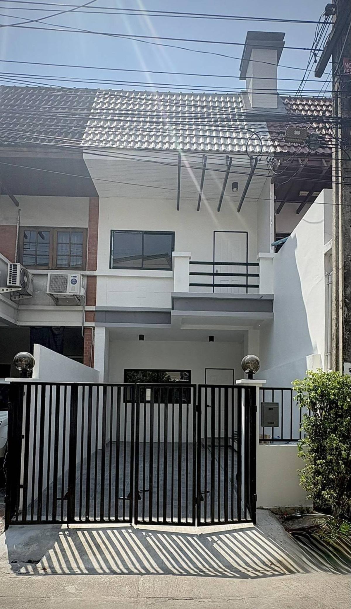 For SaleTownhomeLadprao101, Happy Land, The Mall Bang Kapi : For Sale Townhouse/Townhome  , Ketnuti Garden Ladprao , Phlapphla , Wang Thong Lang , Bangkok , CX-150253