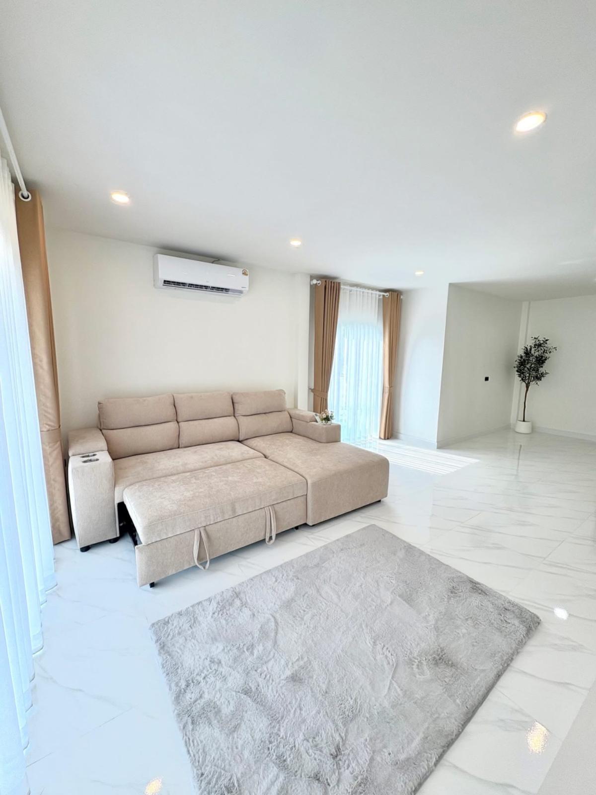 For SaleTownhomePathum Thani,Rangsit, Thammasat : For Sale Townhouse/Townhome  , Baan Fah Piyarom Ruean long , corner unit , newly renovated , BTS-Khu Khot , Khu Khot , Lam Luk Ka , Pathum Thani , CX-150143