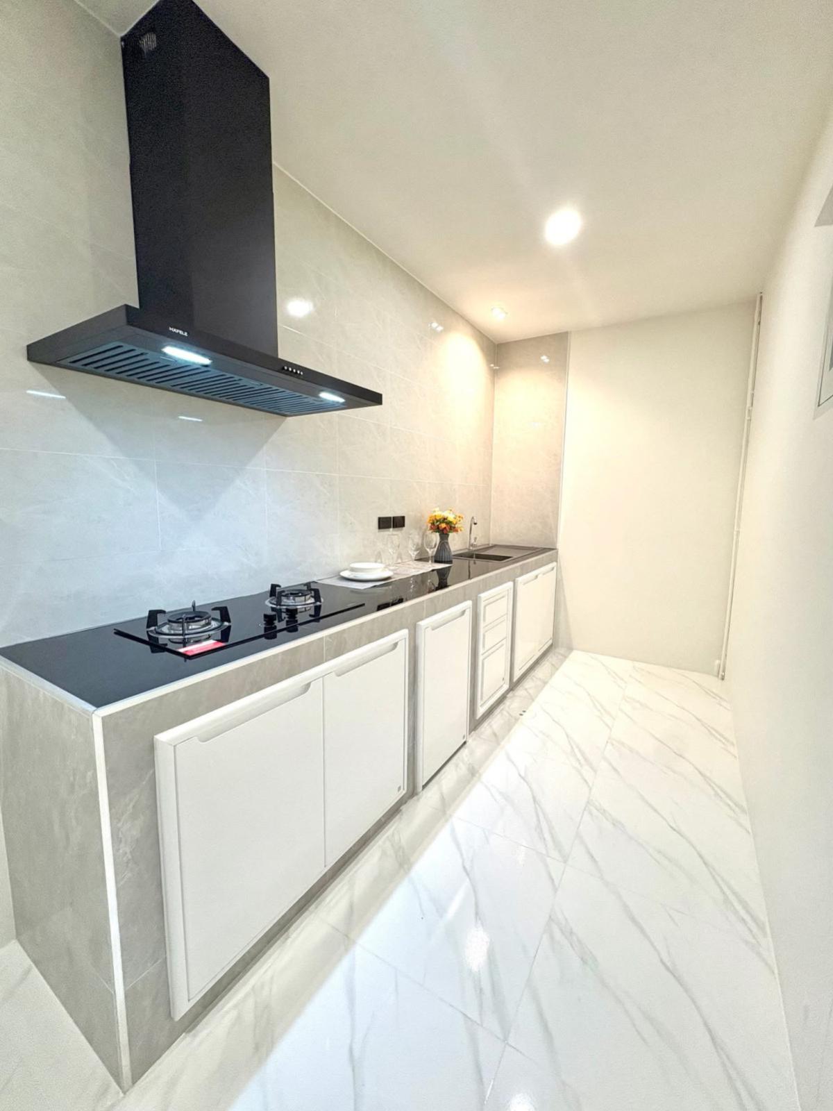 For SaleTownhomePathum Thani,Rangsit, Thammasat : For Sale Townhouse/Townhome  , Baan Fah Piyarom Ruean long , corner unit , newly renovated , BTS-Khu Khot , Khu Khot , Lam Luk Ka , Pathum Thani , CX-150143