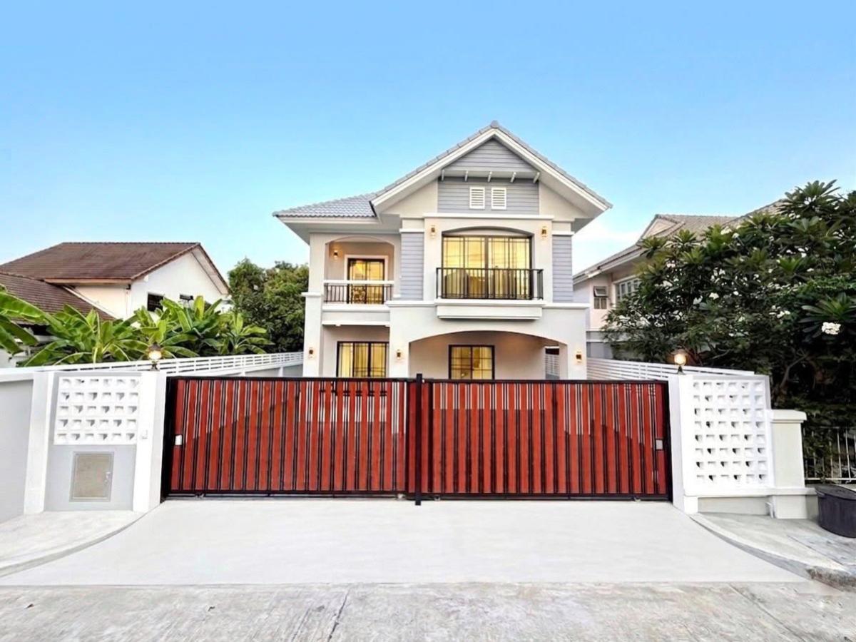 For SaleHouseBang kae, Phetkasem : For Sale House , Tiptana Phetkasem 53 , newly renovated , MRT-Lak Song , Lak Song , Bang Khae , Bangkok , CX-150204