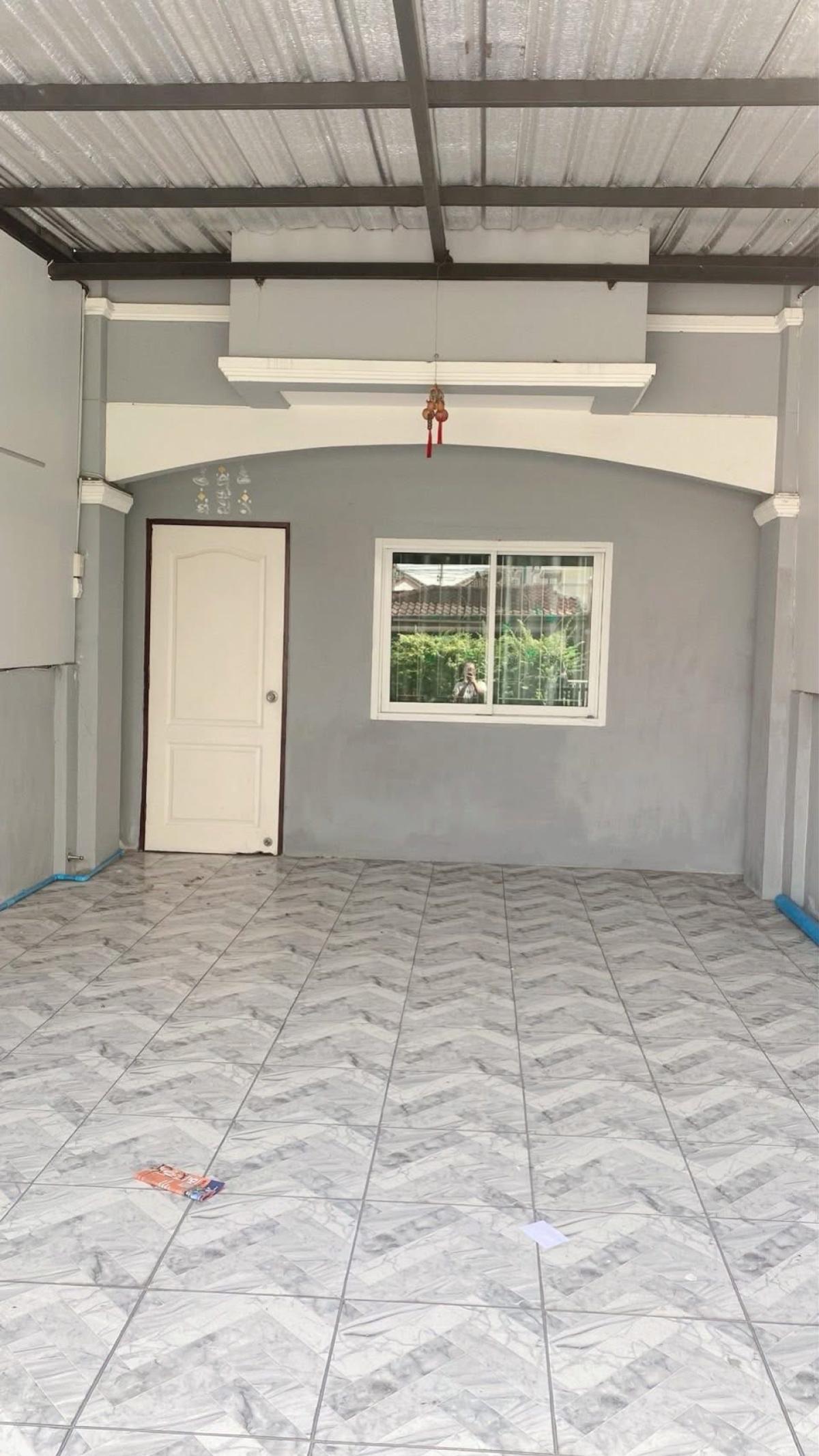 For SaleTownhomePathum Thani,Rangsit, Thammasat : For Sale Townhouse/Townhome  , Uthong Place 2 , Khu Khot , Lam Luk Ka , Pathum Thani , CX-150191