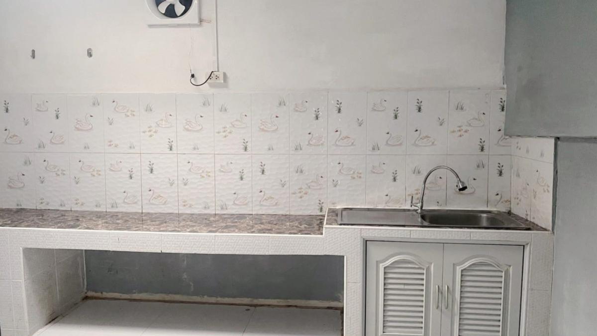 For SaleTownhomePathum Thani,Rangsit, Thammasat : For Sale Townhouse/Townhome  , Uthong Place 2 , Khu Khot , Lam Luk Ka , Pathum Thani , CX-150191