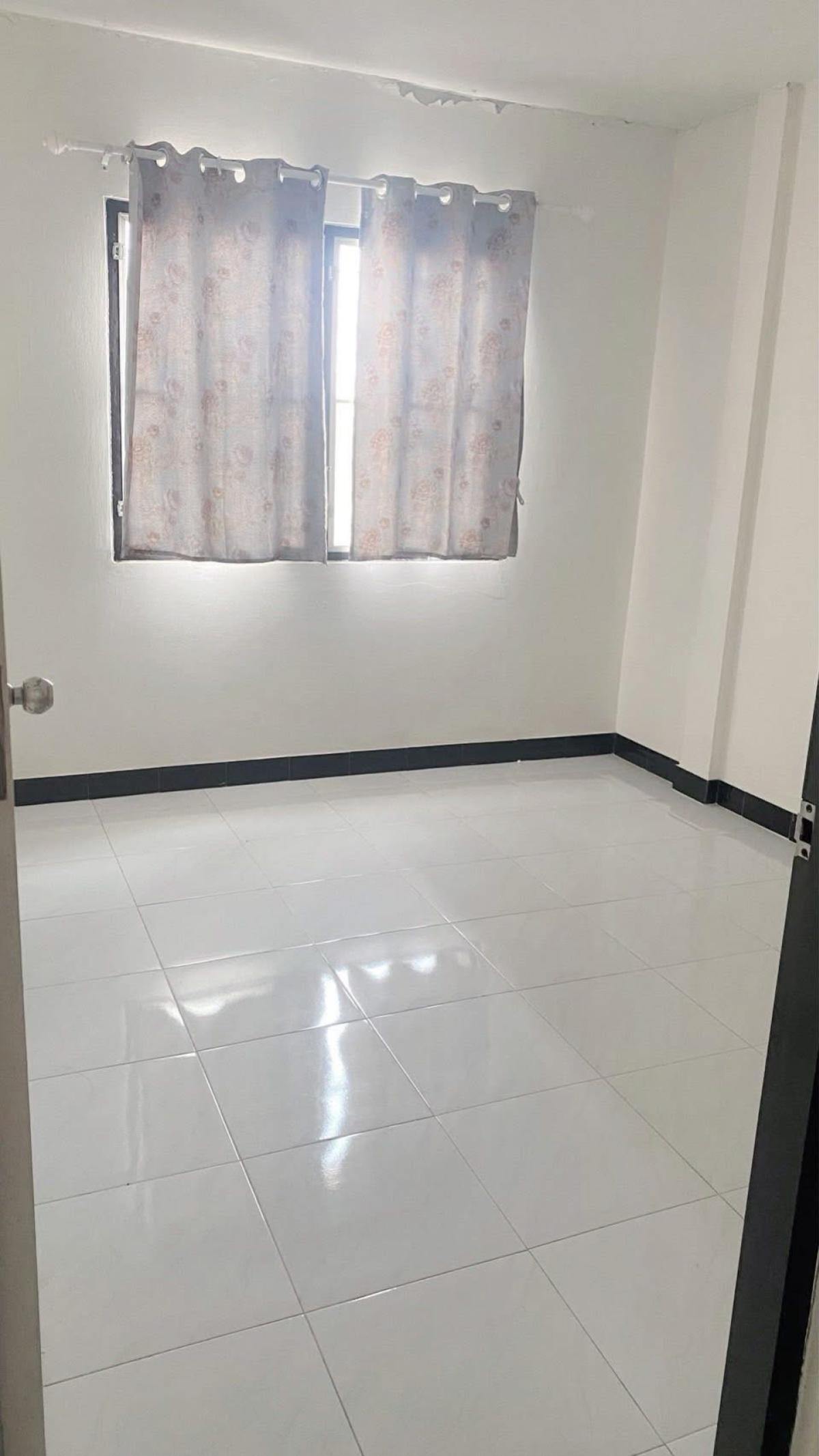 For SaleTownhomePathum Thani,Rangsit, Thammasat : For Sale Townhouse/Townhome  , Uthong Place 2 , Khu Khot , Lam Luk Ka , Pathum Thani , CX-150191