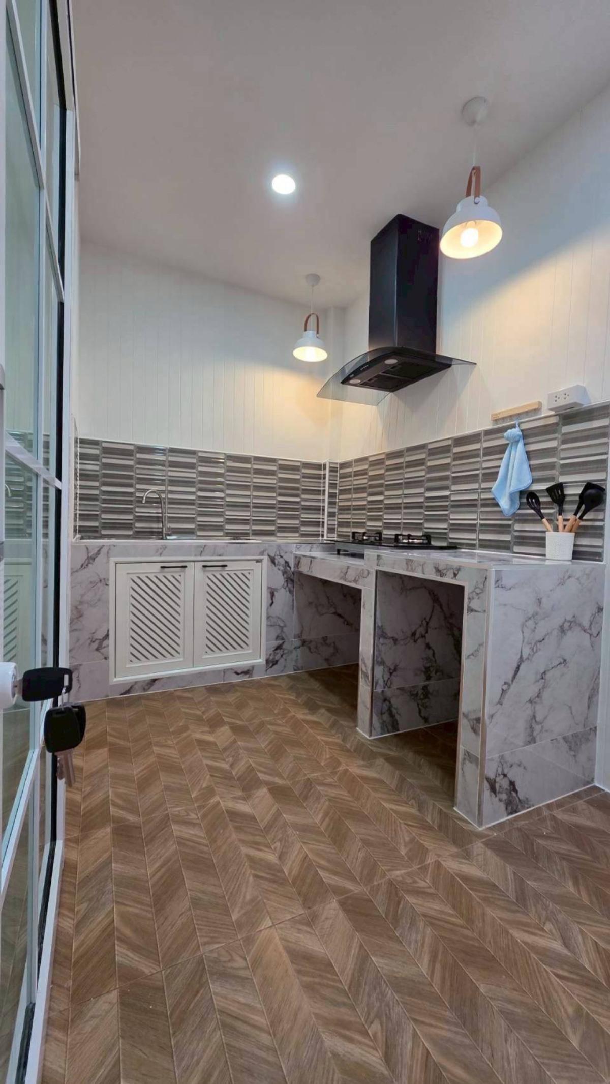 ขายทาวน์โฮมนนทบุรี บางใหญ่ บางบัวทอง : ขายทาวน์เฮ้าส์/ทาวน์โฮม  บ้านกานต์มณี รีโนเวทใหม่ บางบัวทอง บางบัวทอง นนทบุรี CX-150202