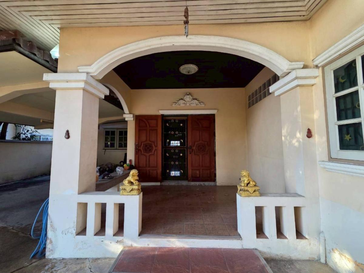 For SaleHousePhutthamonthon, Salaya : For Sale House , Baan Savitri , Salathammasop Sop , Thawi Watthana , Bangkok , CX-150203