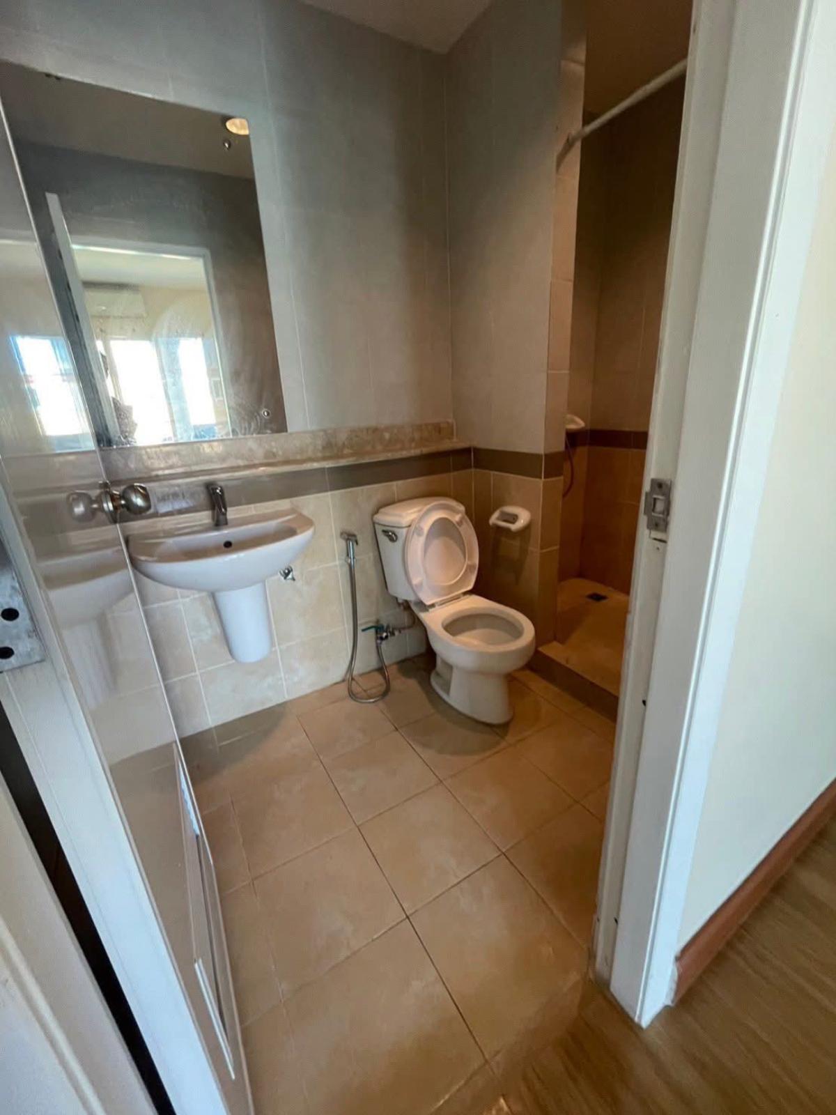 For SaleTownhomePathum Thani,Rangsit, Thammasat : For Sale Townhouse/Townhome  , Baan Pumarin Rangsit , wide frontage , Khu Khot , Lam Luk Ka , Pathum Thani , CX-150216