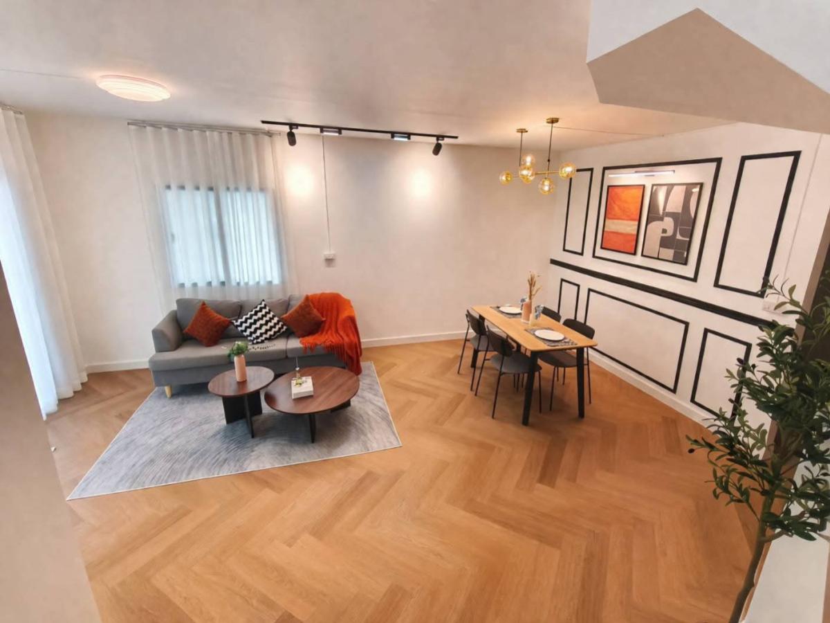 ขายทาวน์โฮมนนทบุรี บางใหญ่ บางบัวทอง : ขายทาวน์เฮ้าส์/ทาวน์โฮม  บ้านพฤกษา 33 บางบัวทอง ห้องมุม รีโนเวทใหม่ บางคูรัด บางบัวทอง นนทบุรี CX-150075