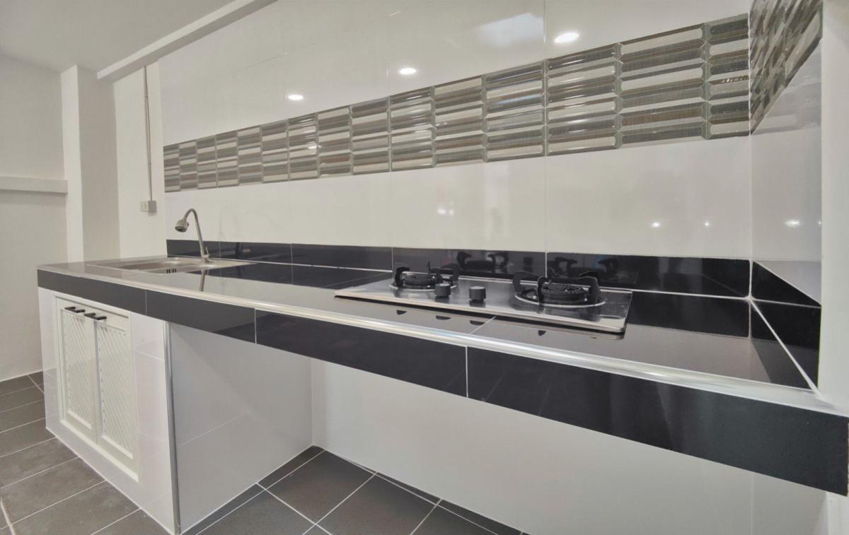 ขายทาวน์โฮมนนทบุรี บางใหญ่ บางบัวทอง : ขายทาวน์เฮ้าส์/ทาวน์โฮม  นภาพร นนทบุรี รีโนเวทใหม่ บางศรีเมือง เมืองนนทบุรี นนทบุรี CX-150074