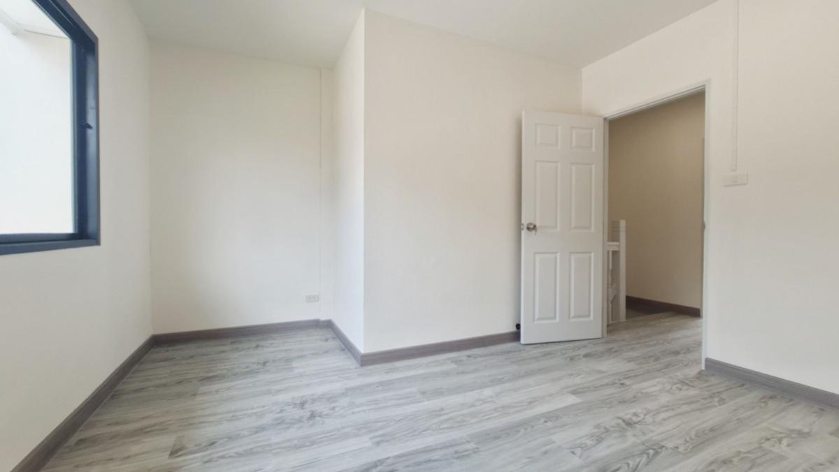 ขายทาวน์โฮมนนทบุรี บางใหญ่ บางบัวทอง : ขายทาวน์เฮ้าส์/ทาวน์โฮม  นภาพร นนทบุรี รีโนเวทใหม่ บางศรีเมือง เมืองนนทบุรี นนทบุรี CX-150074