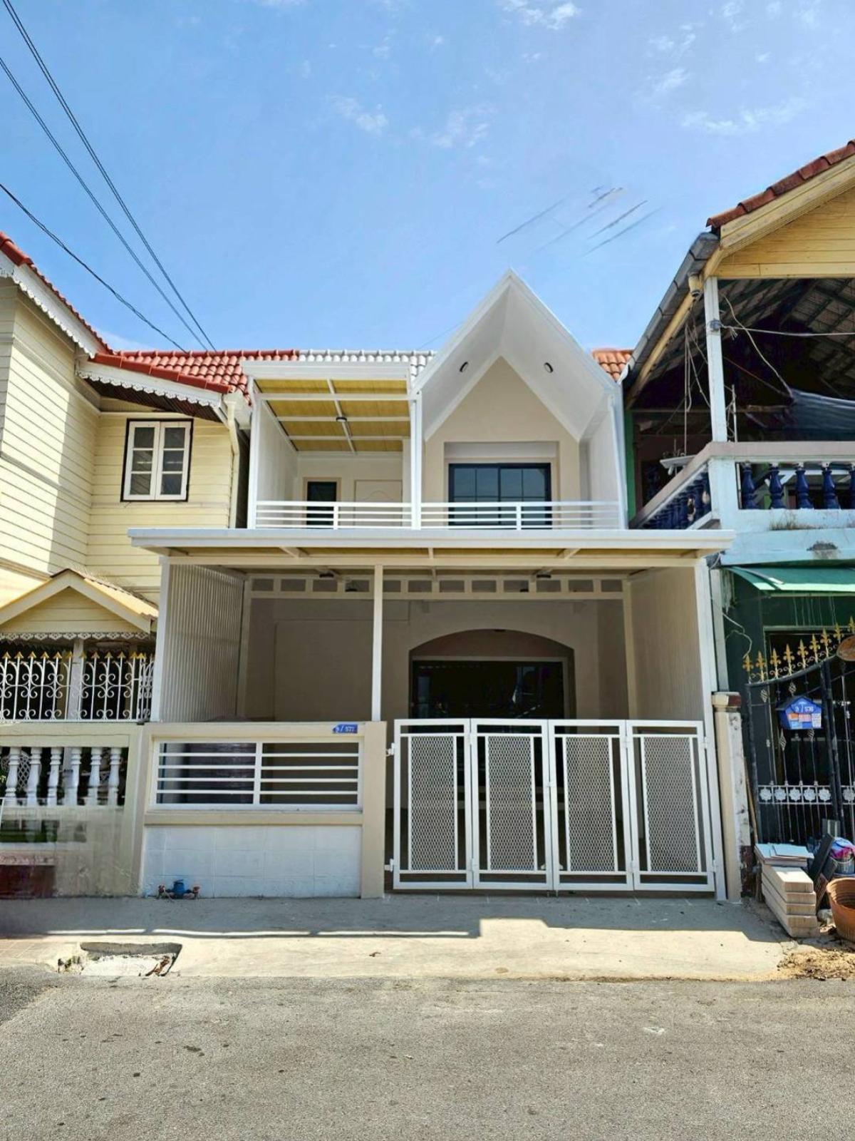 ขายทาวน์โฮมนนทบุรี บางใหญ่ บางบัวทอง : ขายทาวน์เฮ้าส์/ทาวน์โฮม  บ้านบัวทอง 2 รีโนเวทใหม่ บางรักพัฒนา บางบัวทอง นนทบุรี CX-150124