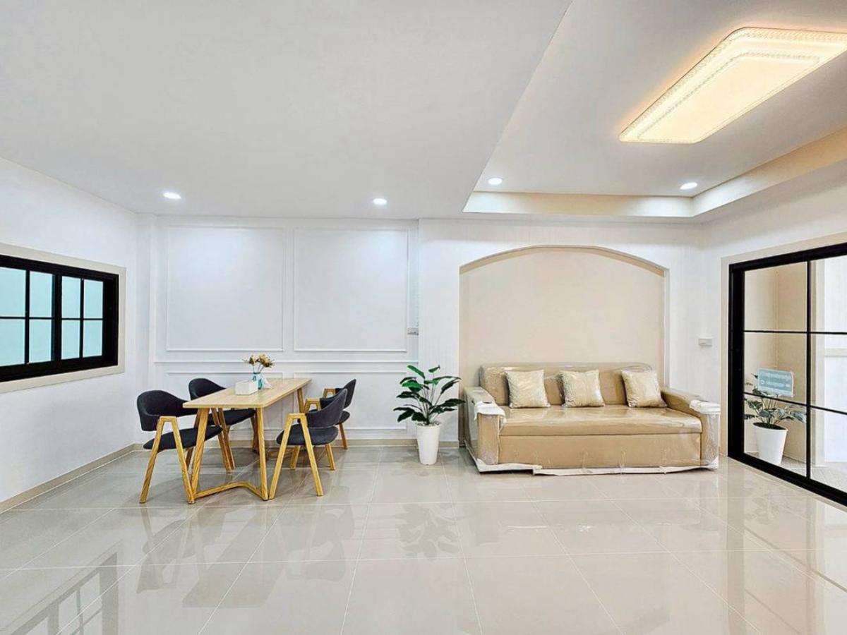 ขายทาวน์โฮมนนทบุรี บางใหญ่ บางบัวทอง : ขายทาวน์เฮ้าส์/ทาวน์โฮม  บ้านบัวทอง 2 รีโนเวทใหม่ บางรักพัฒนา บางบัวทอง นนทบุรี CX-150124