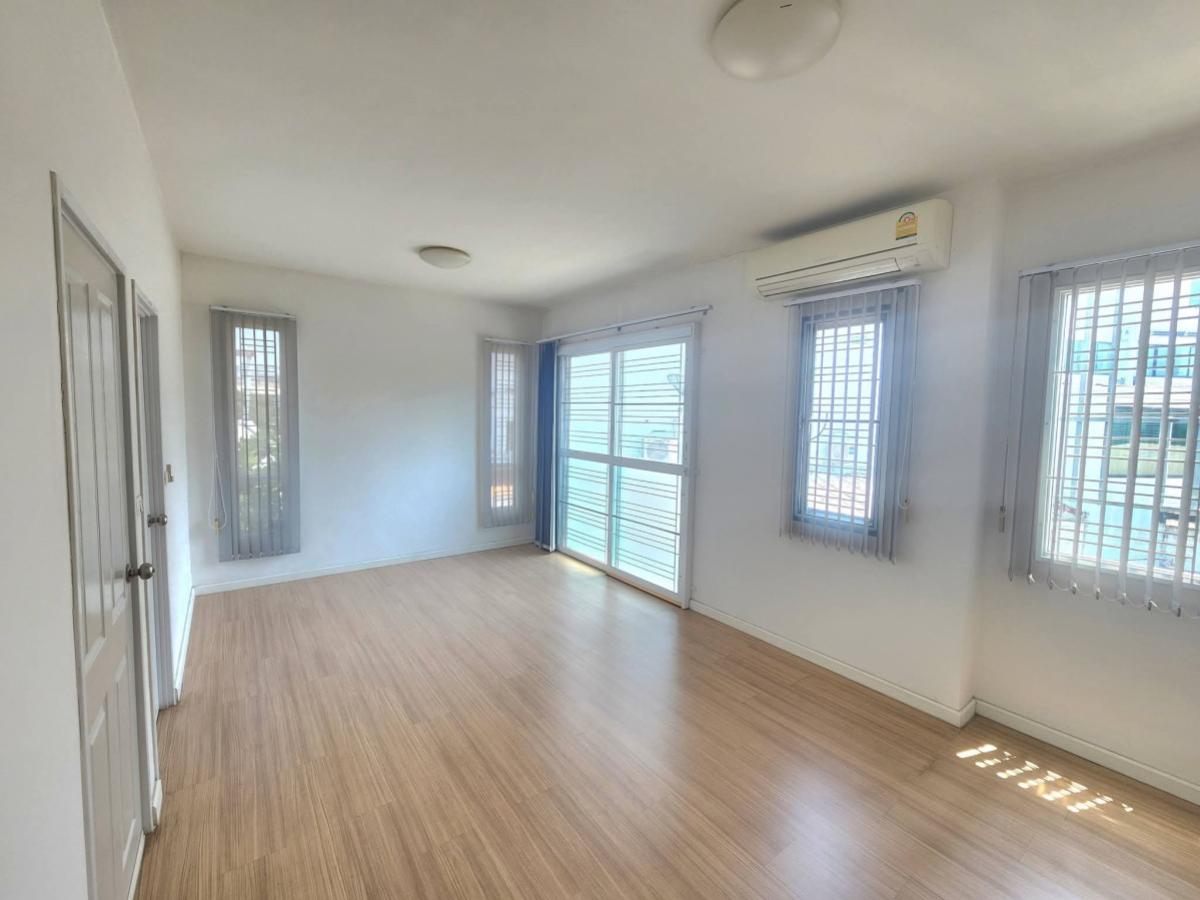 For SaleTownhomeEakachai, Bang Bon : For Sale Townhouse/Townhome  , VILLETTE TOWNHOME KANCHANAPISEK , wide frontage , Bang Bon , Bang Bon , Bangkok , CX-150163