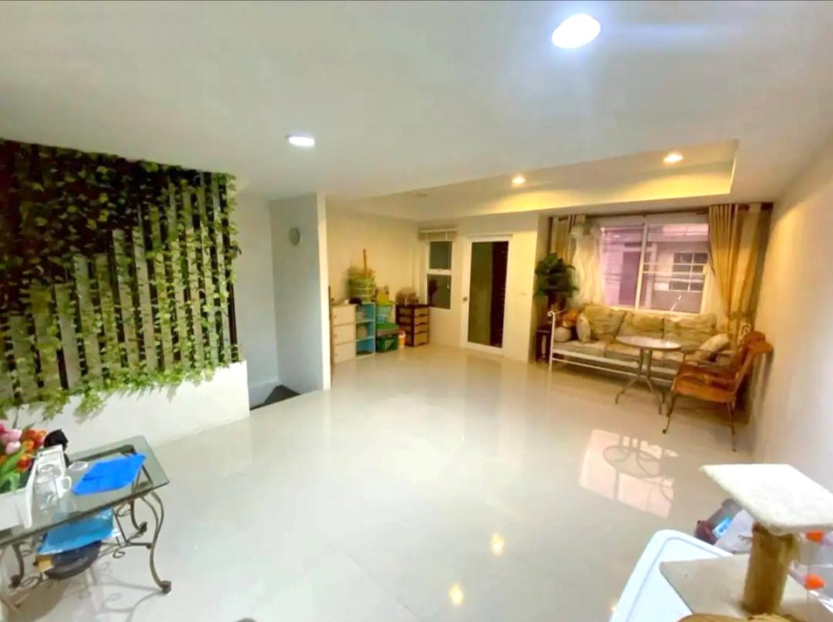 ขายทาวน์โฮมพระราม 5 ราชพฤกษ์ บางกรวย : ขายทาวน์เฮ้าส์/ทาวน์โฮม  ธาราดี ราชพฤกษ์ หน้ากว้าง บางรักน้อย เมืองนนทบุรี นนทบุรี CX-149793